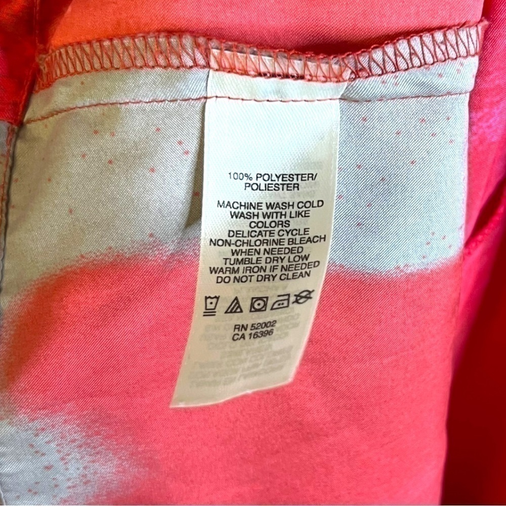 Dkny Beautiful Satin Like Red Zip Back Blouse, Size Small - Picture 4 of 4
